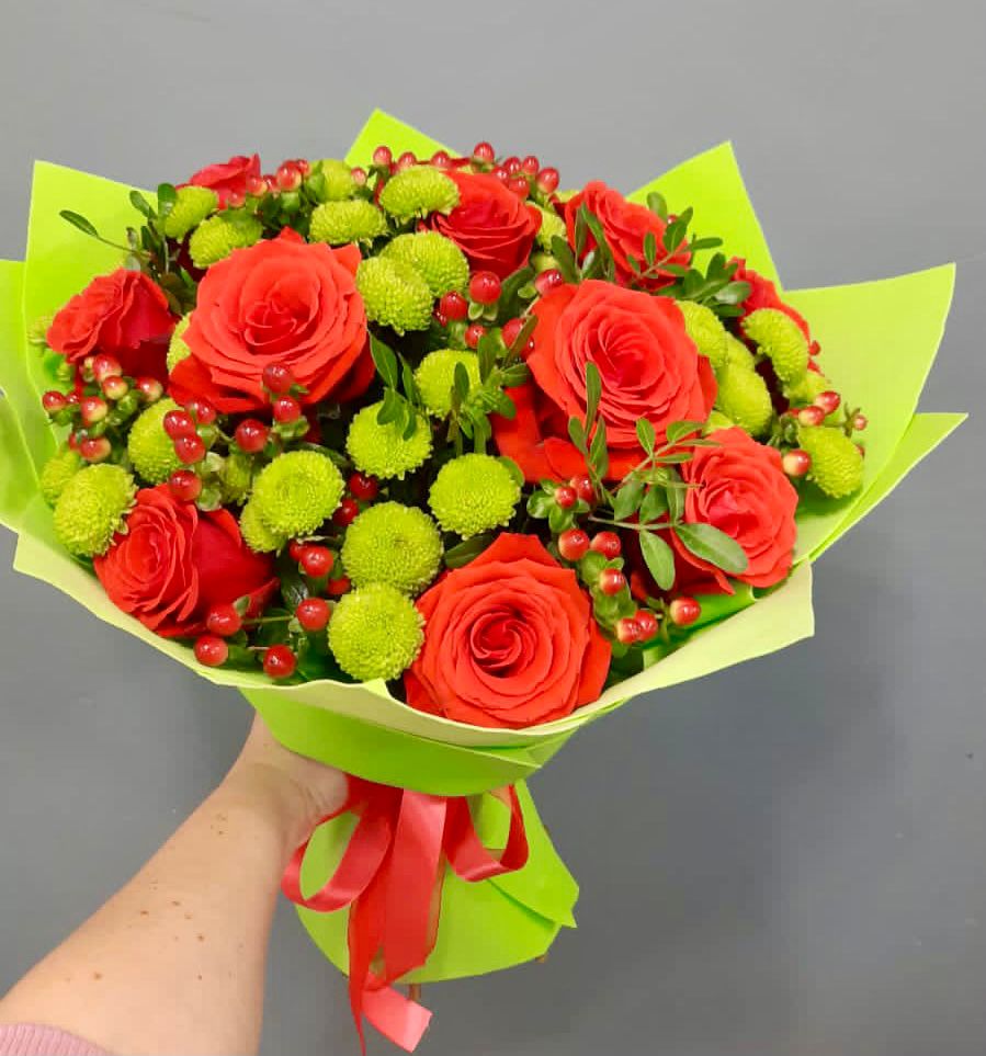 Букет цветов из: Хризантемы и Розы в Васютино