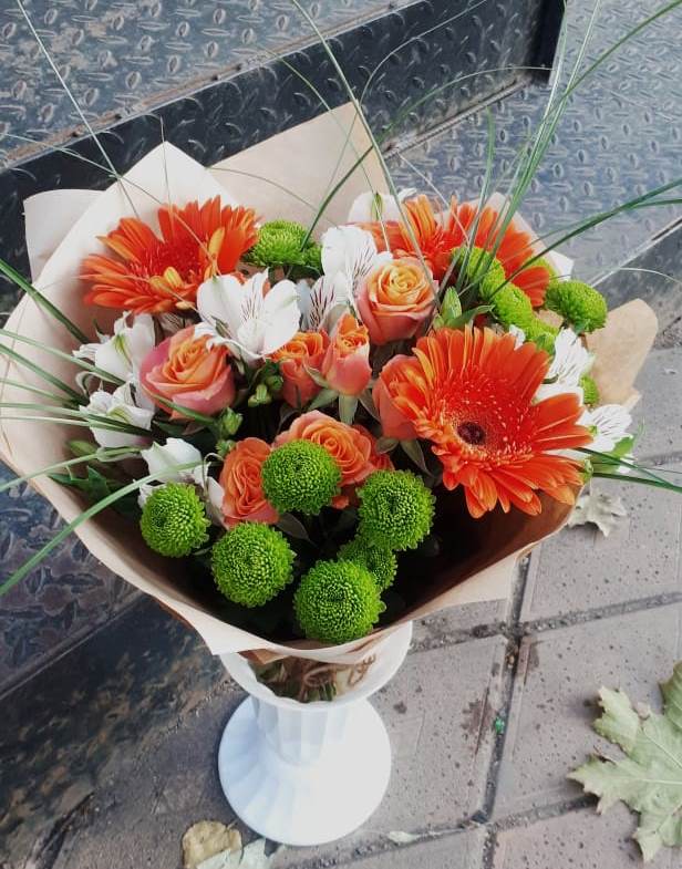 Букет цветов из: Герберы, Хризантемы, Альстромерии и Розы в Васютино