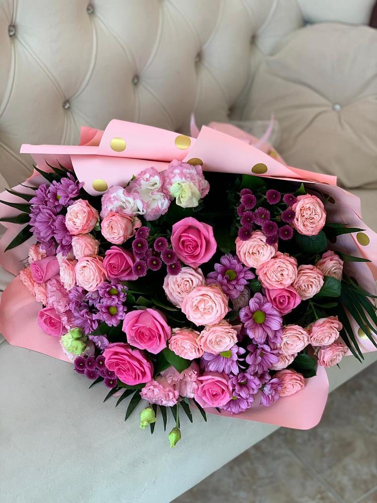 Букет цветов из: Хризантемы, Розы и Лизиантусы в Васютино