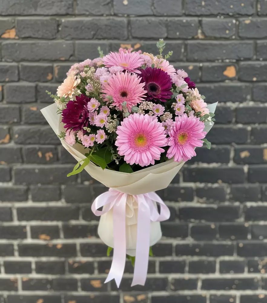 Букет цветов из: Герберы и Хризантемы в Васютино