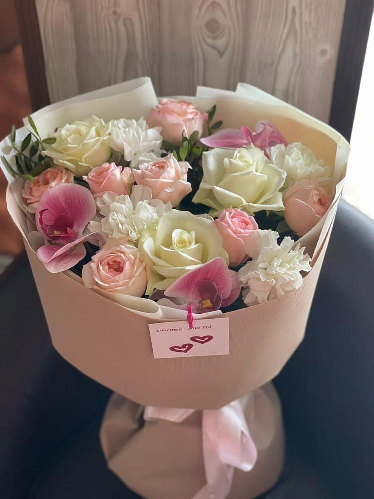 Букет цветов из: Орхидеи, Розы и Гвоздики в Васютино