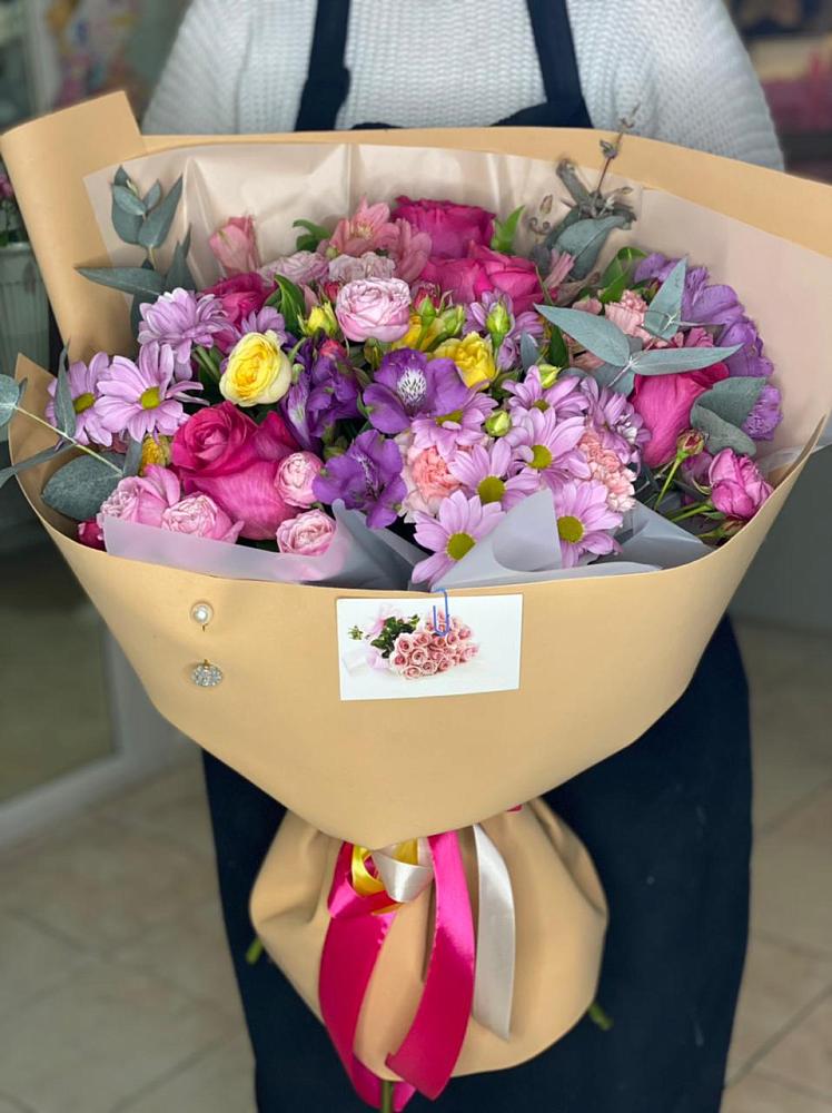 Букет цветов из: Хризантемы, Гвоздики и Альстромерии в Васютино