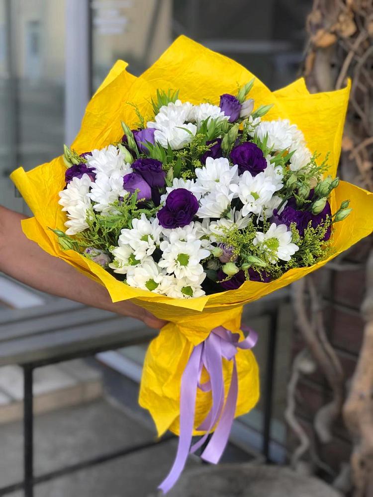 Букет цветов из: Ирисы, Хризантемы и Ромашки в Васютино