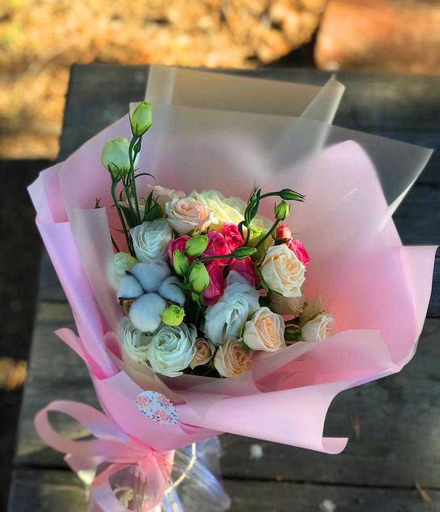 Букет цветов из: Розы и Лизиантусы в Васютино