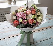 Букет цветов из:  Розы, Лизиантусы и Гвоздики #REPLACE_PRED# Васютино