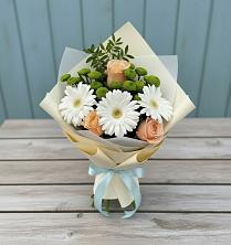 Букет цветов из:  Герберы, Розы и Хризантемы в Васютино
