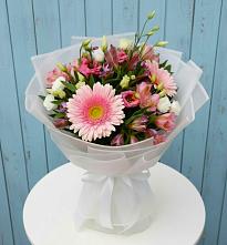 Букет цветов из:  Герберы, Альстромерии и Лизиантусы #REPLACE_PRED# Васютино