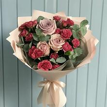 Букет цветов из:  Гвоздики и Розы в Васютино
