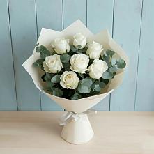 Букет Белые розы в Эвкалипте в Васютино