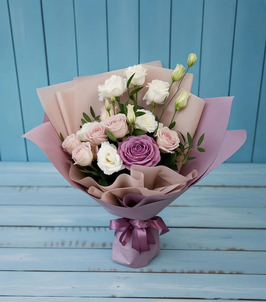 Букет цветов из: Розы и Лизиантусы в Васютино